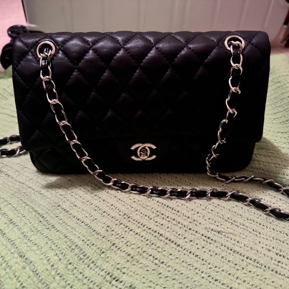 Real Chanel Purse with Paperwork. Brand New Never Used! RARE FIND! - Picture 10 of 15